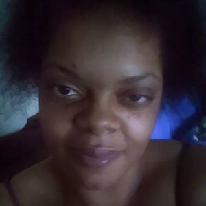 Meet your Posher, Kenisha